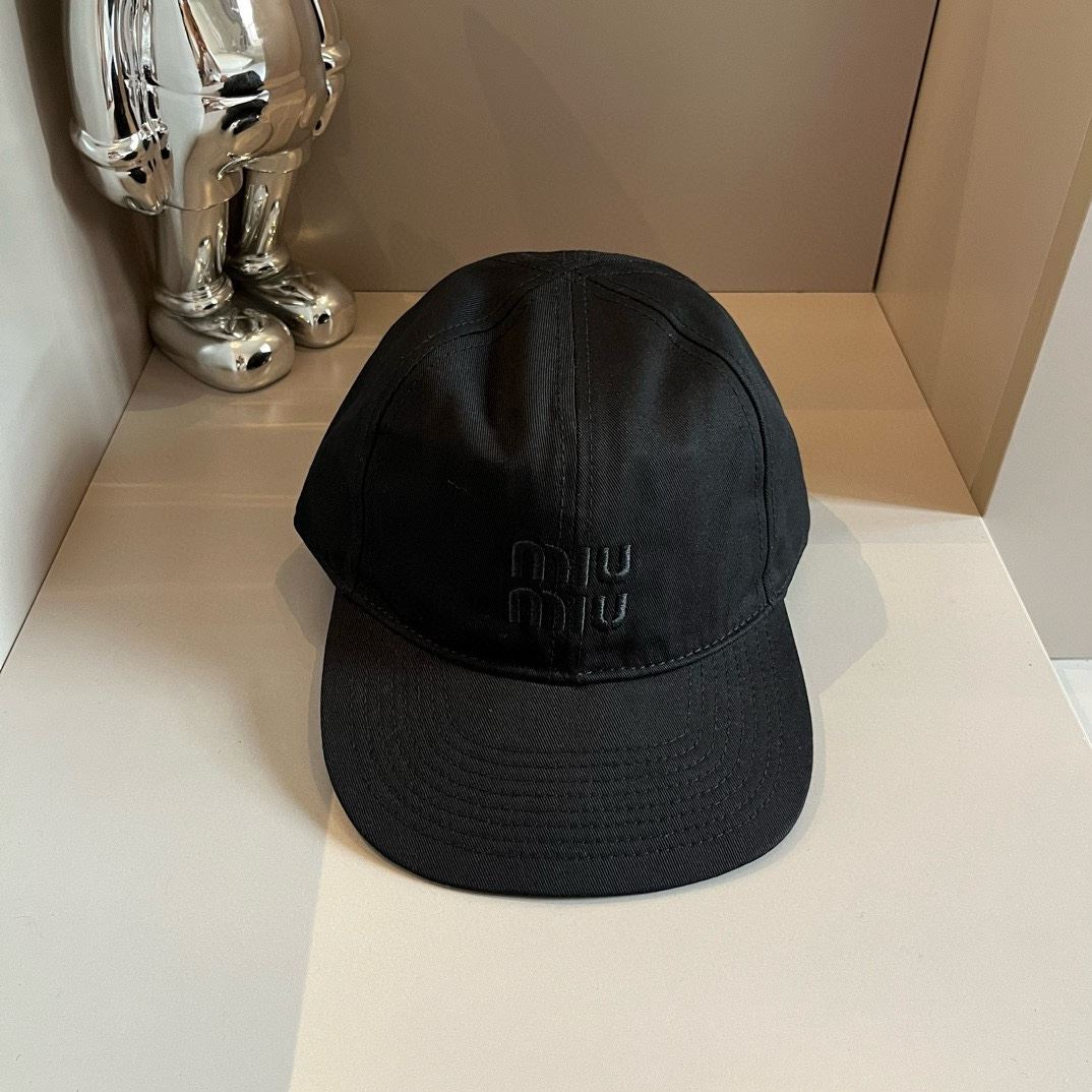 Miu Miu Caps